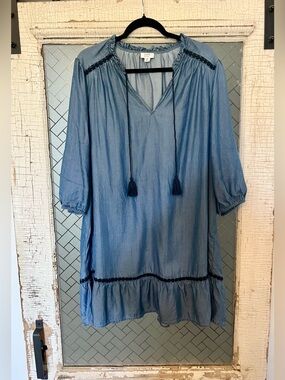 crown & ivy Blue Chambray Tassel Peasant Tunic